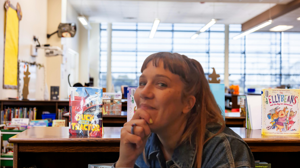Raviver le goût de lire dès le plus jeune âge: interview de Carly Gledhill, auteure & Illustratrice jeunesse