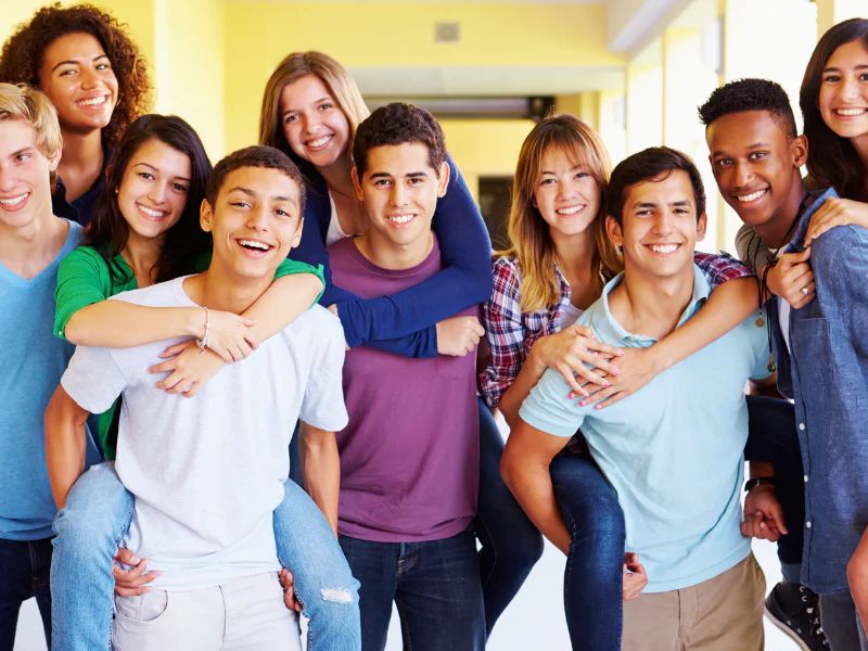 Les jeux pédagogiques pour adolescents : apprendre autrement, avec plaisir